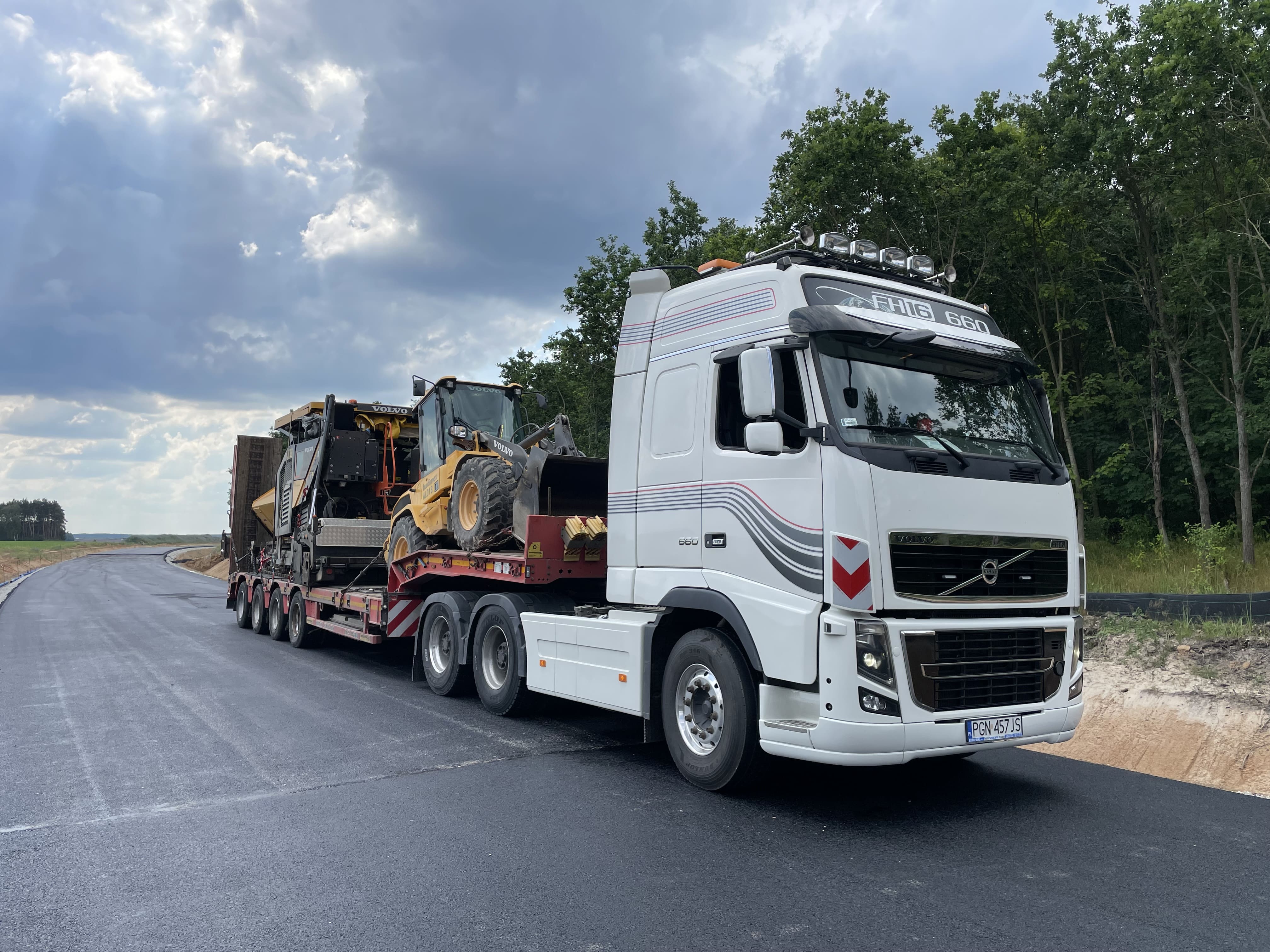 Zdjęcie: Transport ciężarowy krajowy